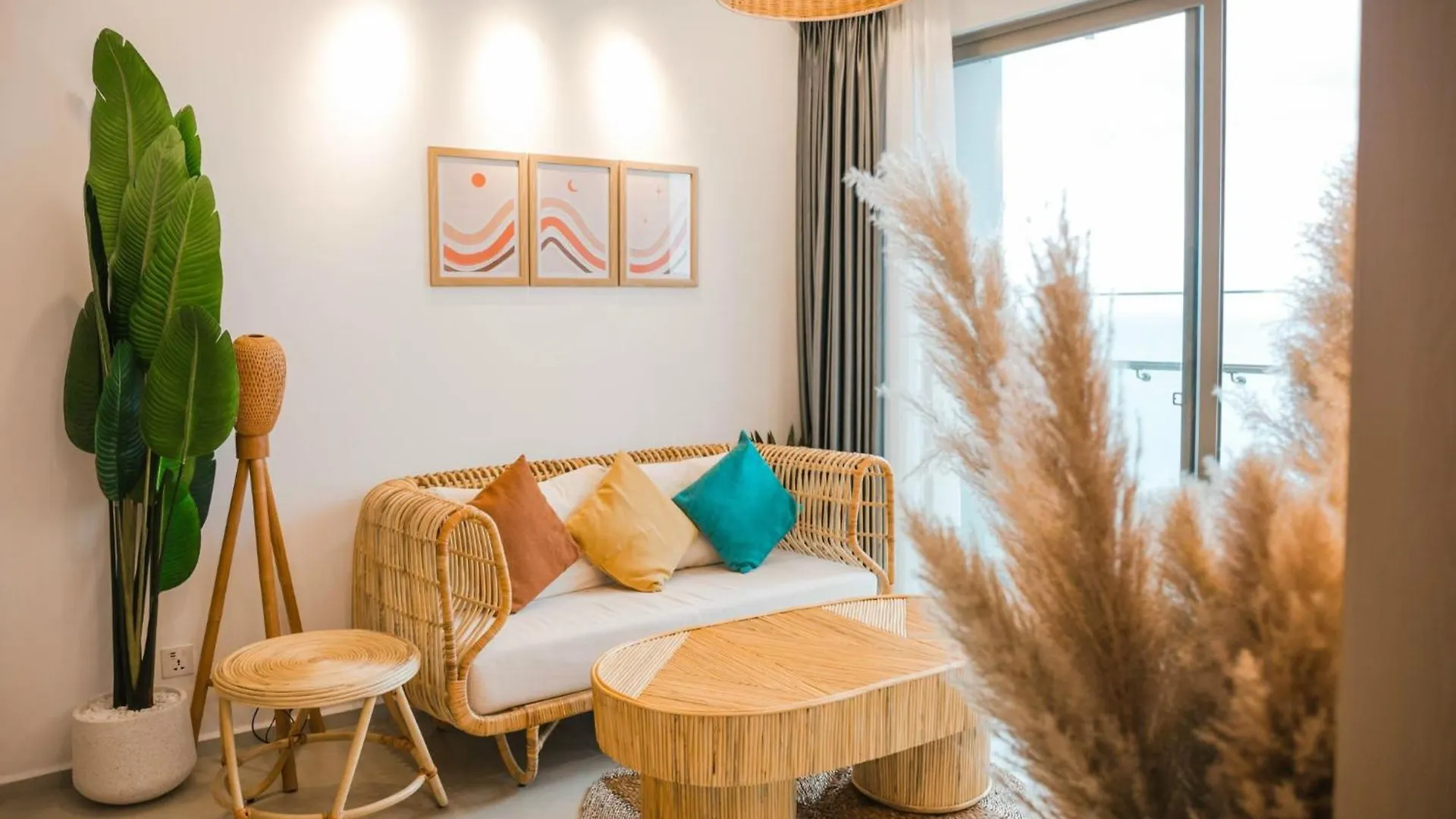 Can Họ The SóNg VũNg TàU - Long Homestay contacts